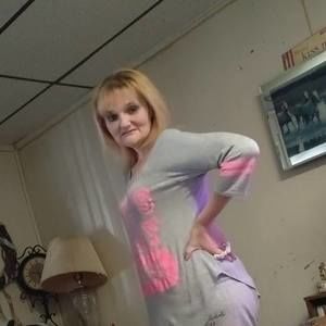 Meet your Posher, Amber r.